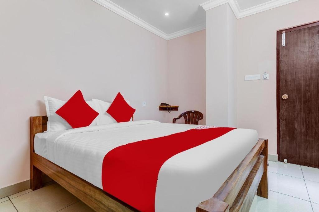 Pn Samy Inn Pondicherry Dış mekan fotoğraf